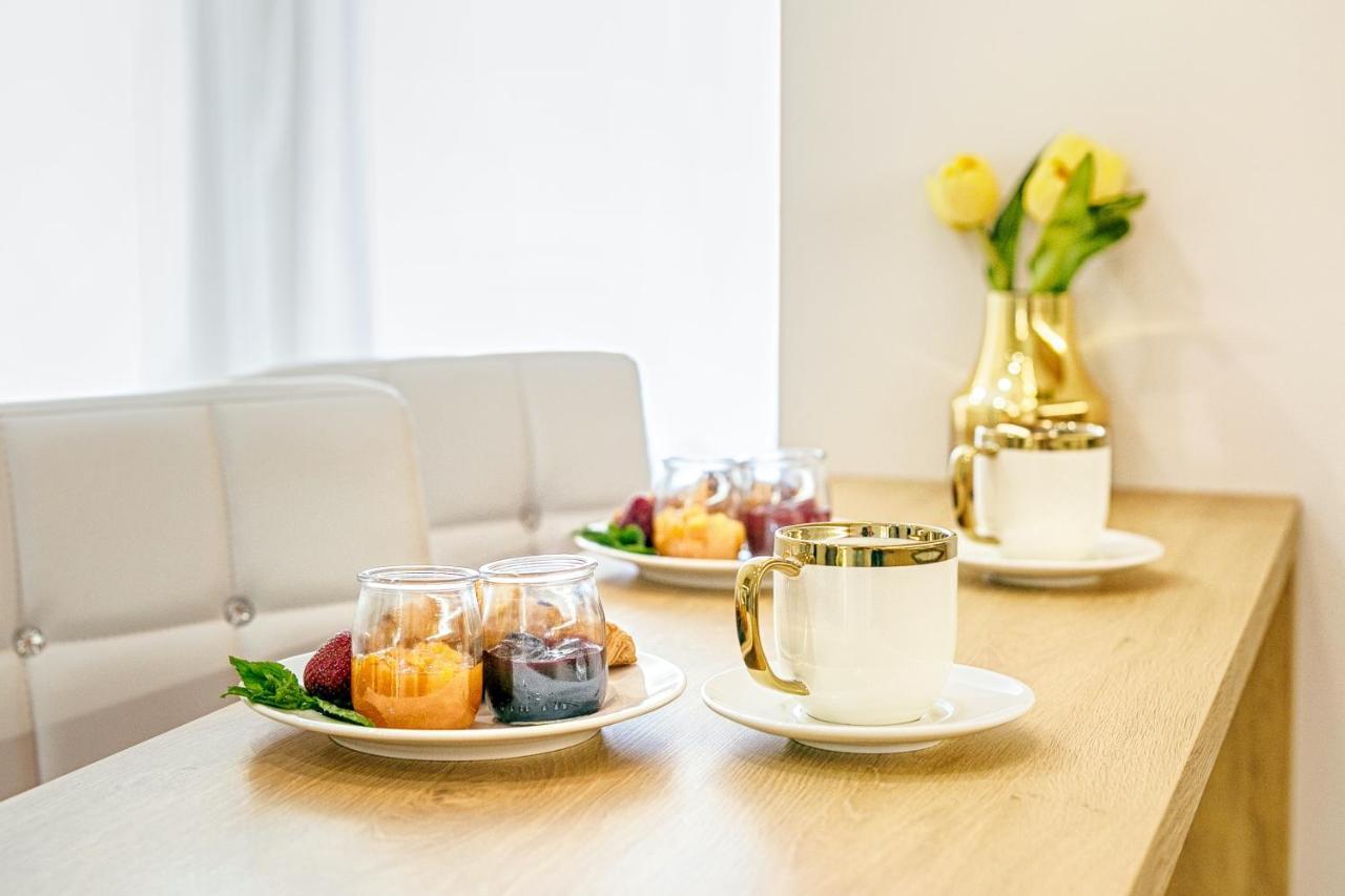 Golden Queen Apartments Old Town Краков Экстерьер фото