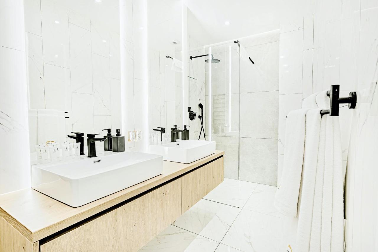 Golden Queen Apartments Old Town Краков Экстерьер фото