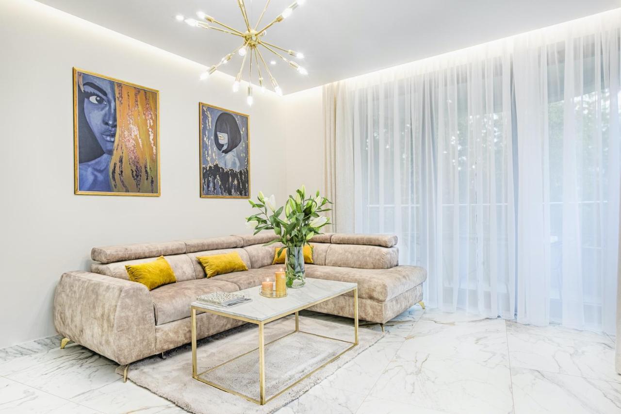 Golden Queen Apartments Old Town Краков Экстерьер фото