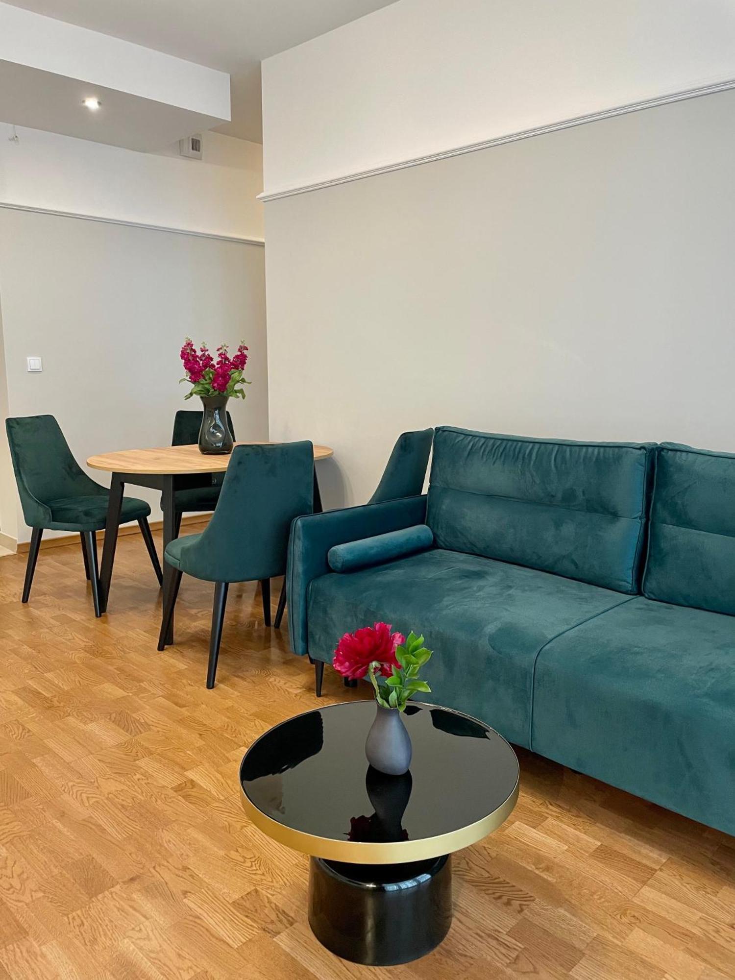 Golden Queen Apartments Old Town Краков Экстерьер фото