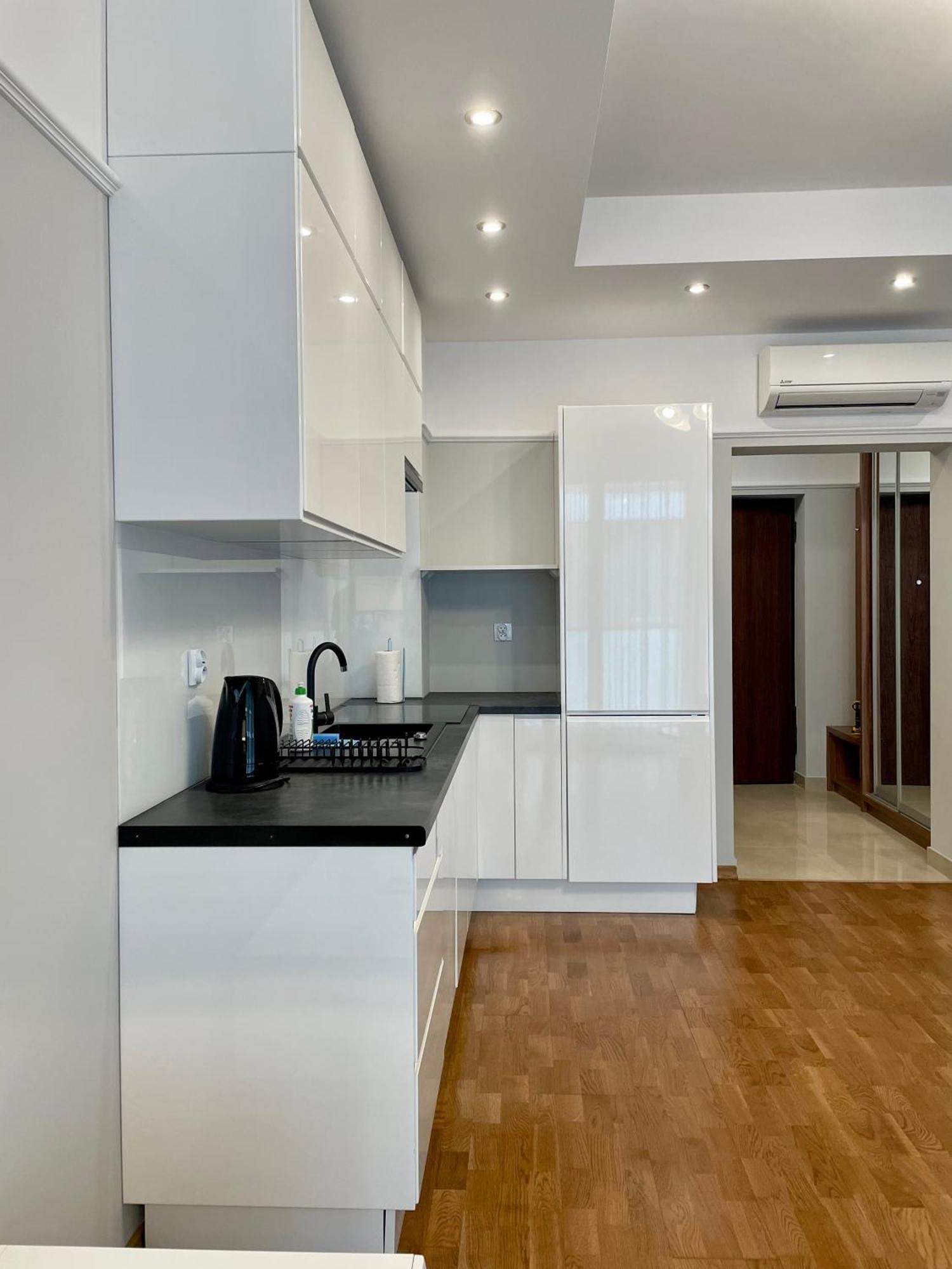 Golden Queen Apartments Old Town Краков Экстерьер фото